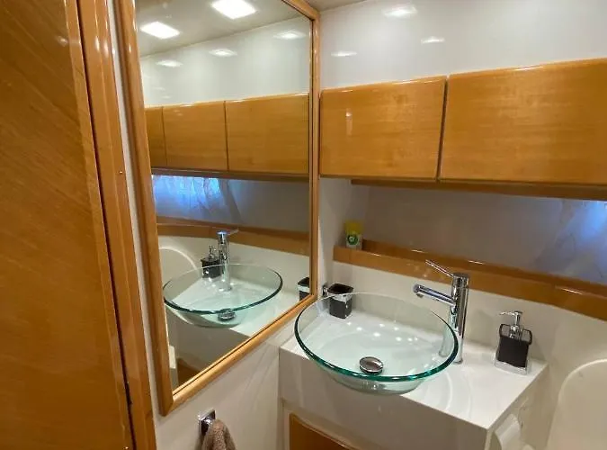 Motor Yacht Raffaelli 