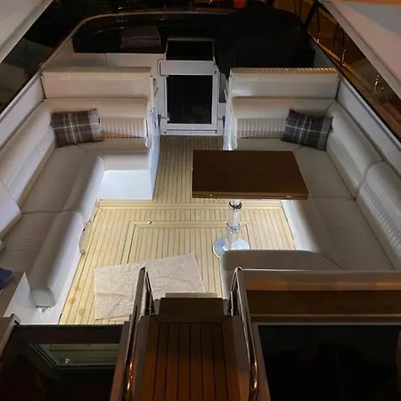 Πλωτό κατάλυμα Motor Yacht Raffaelli 