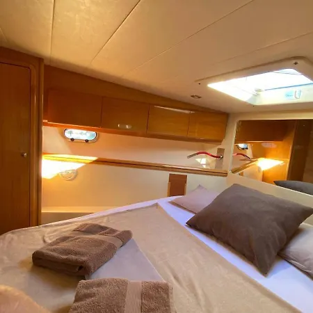 Motor Yacht Raffaelli 