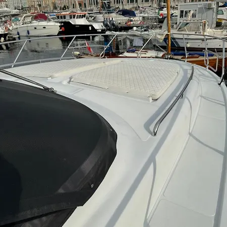 Botel Motor Yacht Raffaelli 